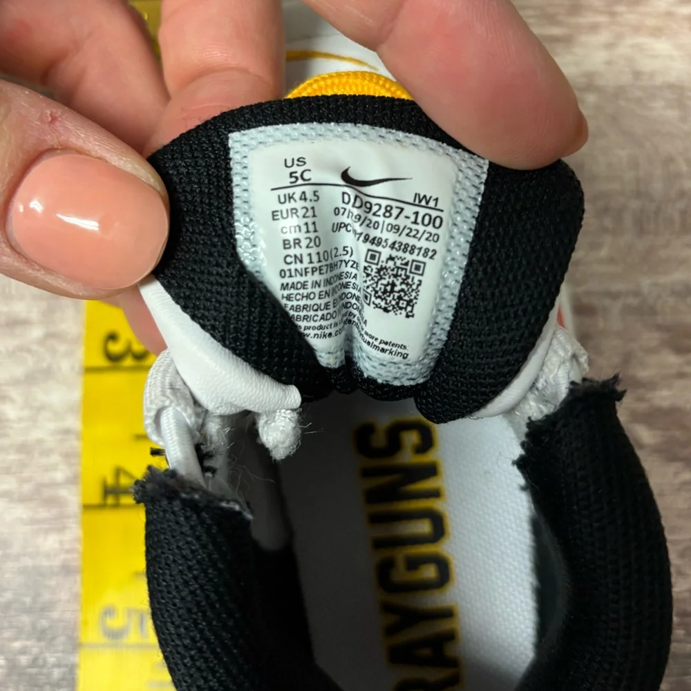 Nike VGUC Toddler Baby Air More Uptempo White Basketball Roswell Shoe Sneaker 5C